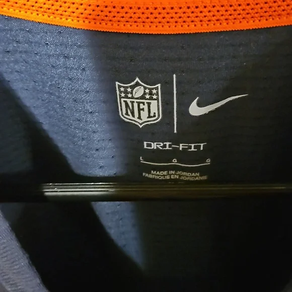 Chicago Bears Large Nike Dri-Fit shirt - Picture 5 of 5